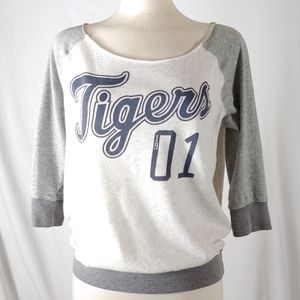 VS PINK with 5th & Ocean lightweight sweatshirt